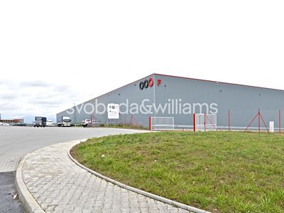 Pronájem skladového prostoru 5216 m²