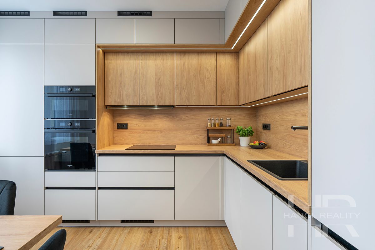 Pronájem bytu 3+1 60 m², Olomouc – fotka 1 z 3