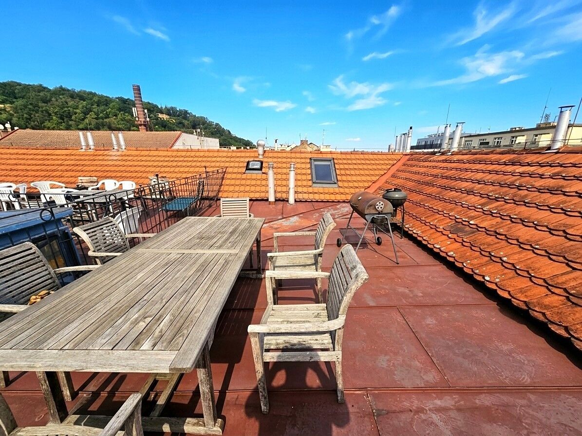 Pronájem bytu 3+1 164 m² – fotografie 2