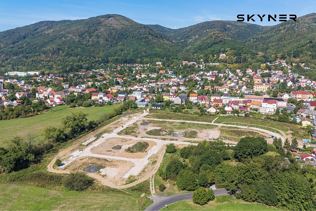 Prodej stavebního pozemku 1015 m², Krupka – fotka 1 z 3