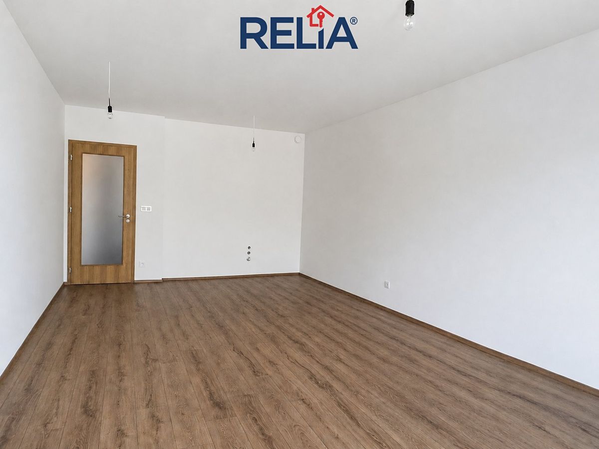 Pronájem bytu 2+kk 64 m² – fotografie 2