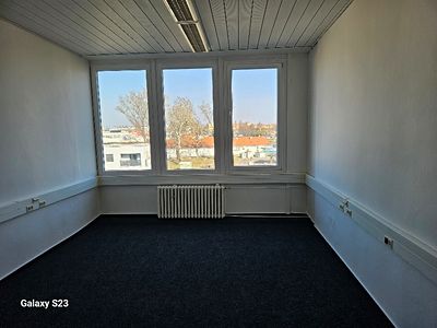 Pronájem kanceláře 70 m²