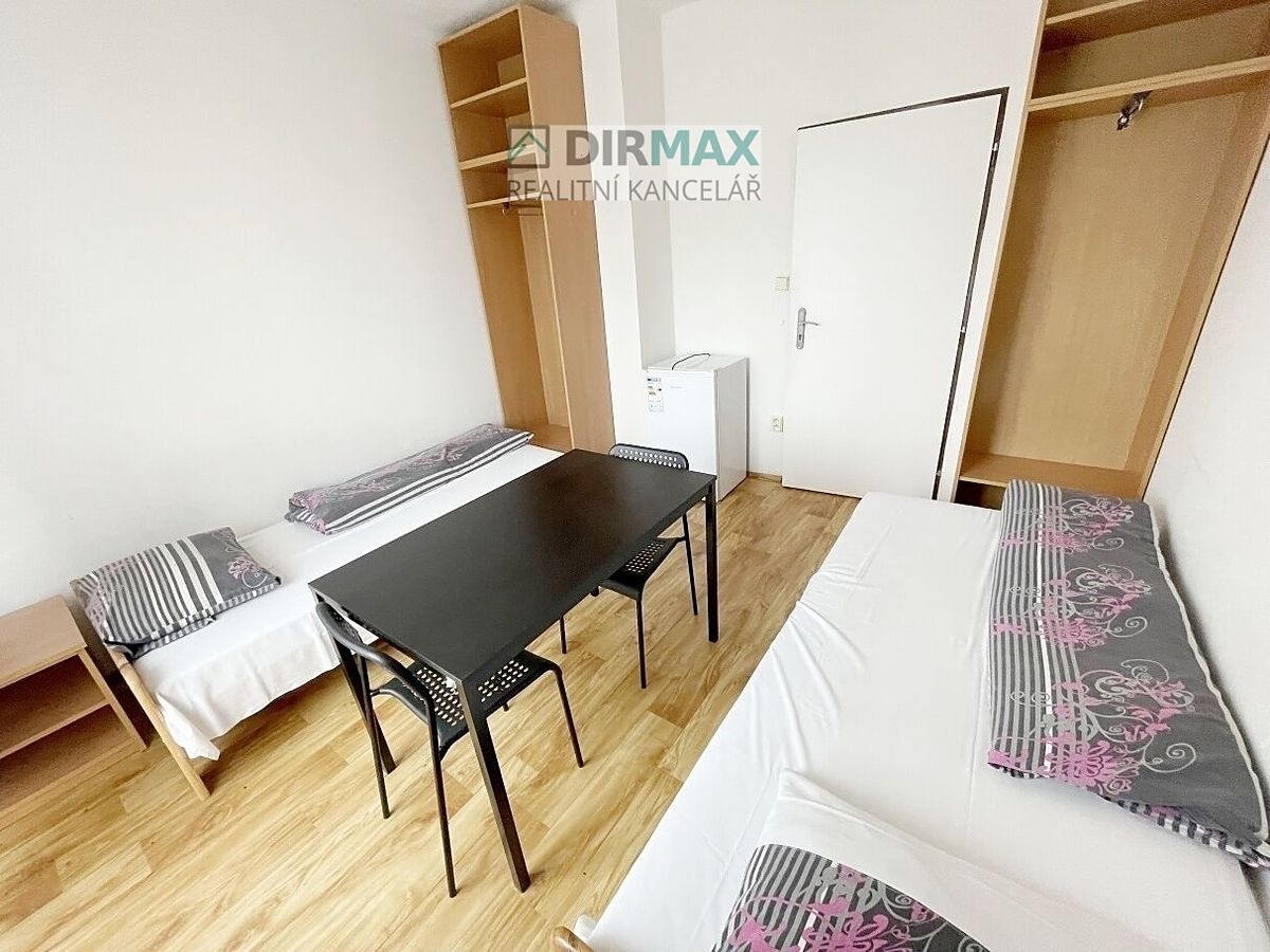 Pronájem bytu pokoje 19 m²