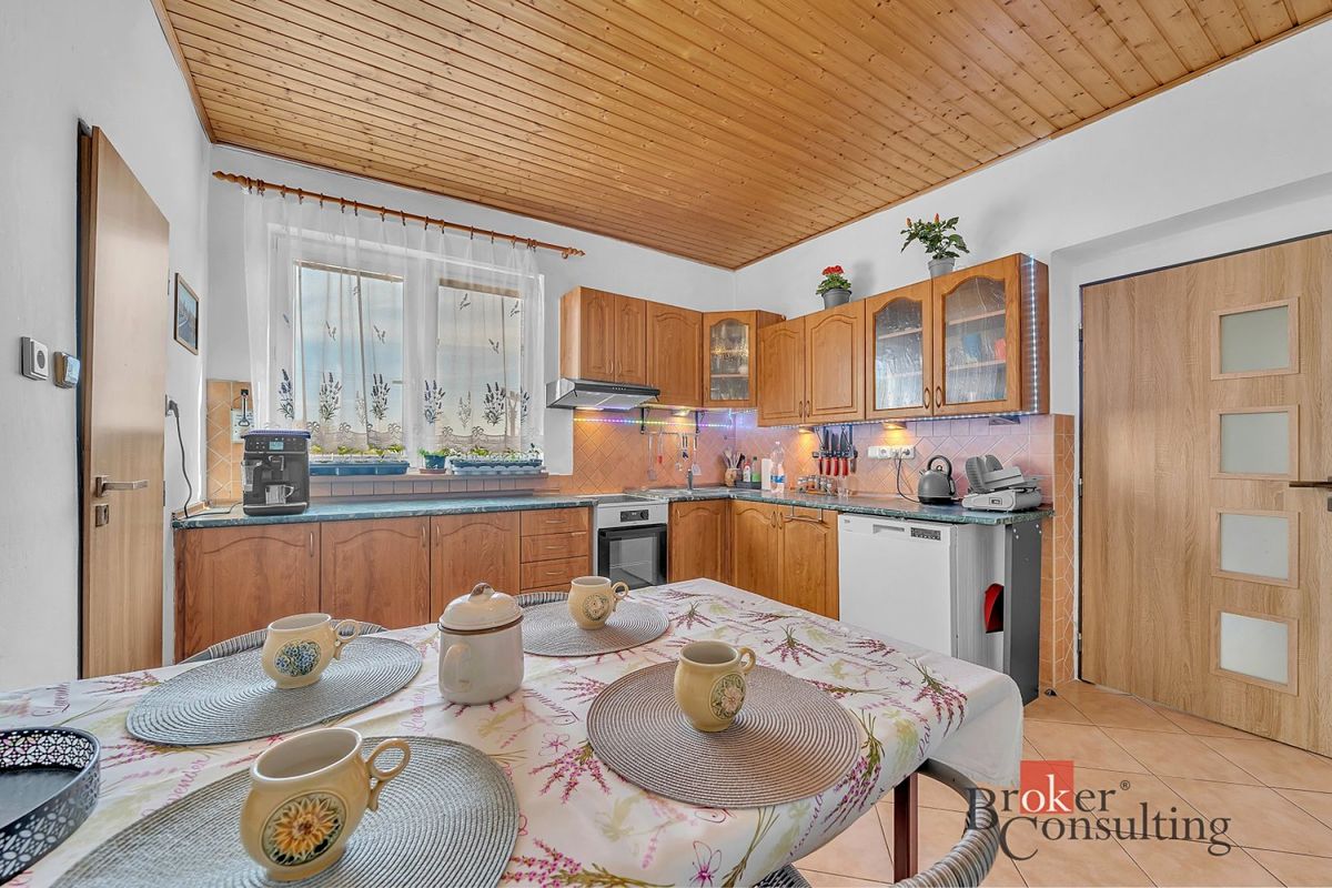 Prodej činžovního domu 220 m²