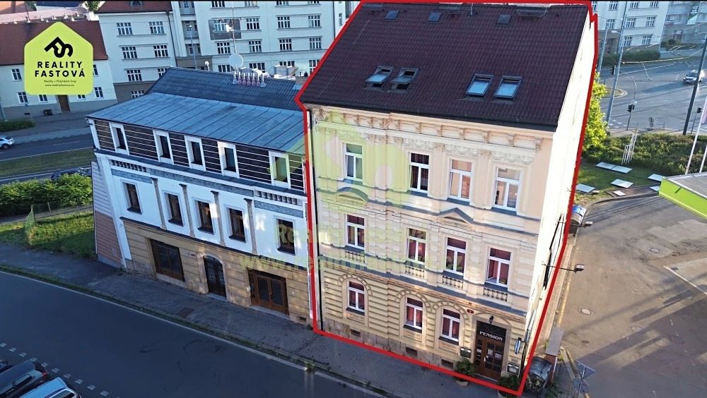 Prodej rodinného domu 776 m², pozemek 192 m² – fotografie 2