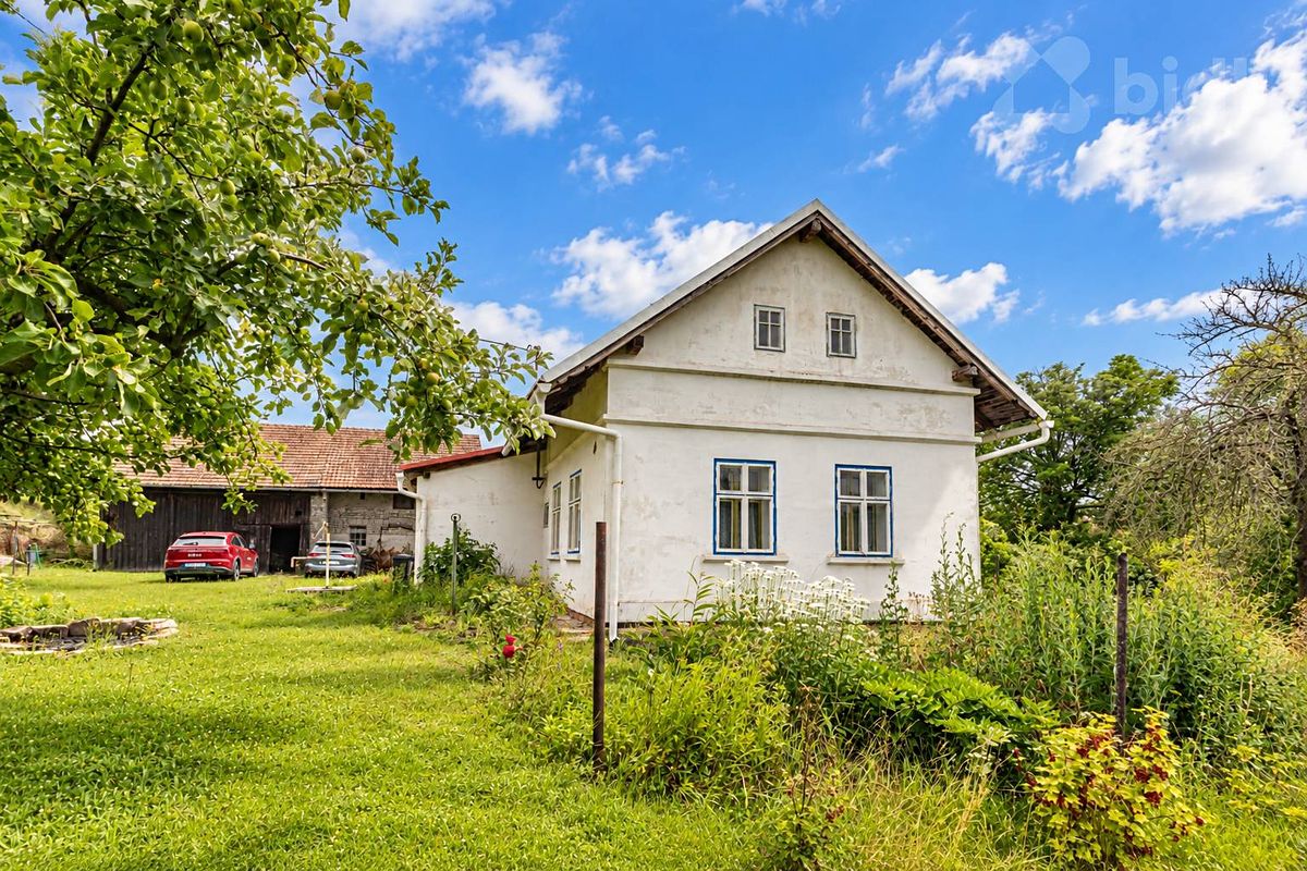 Prodej rodinného domu 118 m², pozemek 1481 m² – fotografie 2