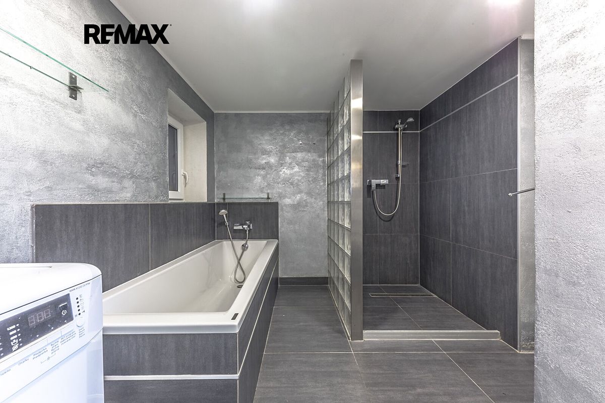 Prodej rodinného domu 145 m², pozemek 712 m² – fotografie 3
