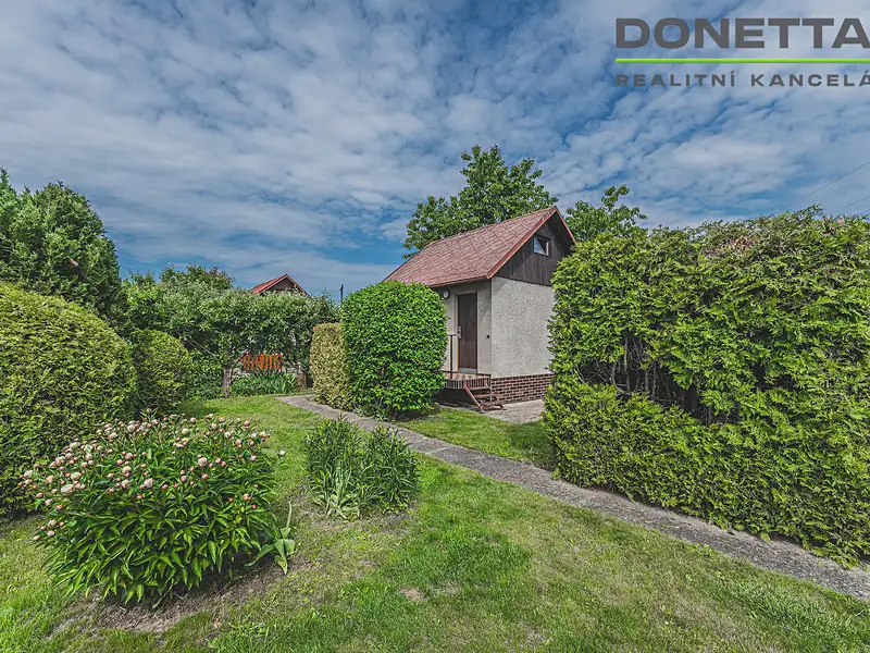 Prodej chaty 32 m², pozemek 414 m², Hradec Králové – náhled fotky 1