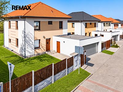 Prodej rodinného domu 180 m², pozemek 679 m²