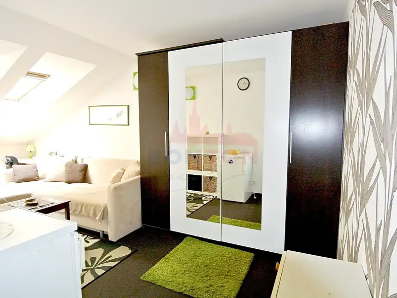 Pronájem bytu pokoje 12 m², Praha – náhled fotky 3