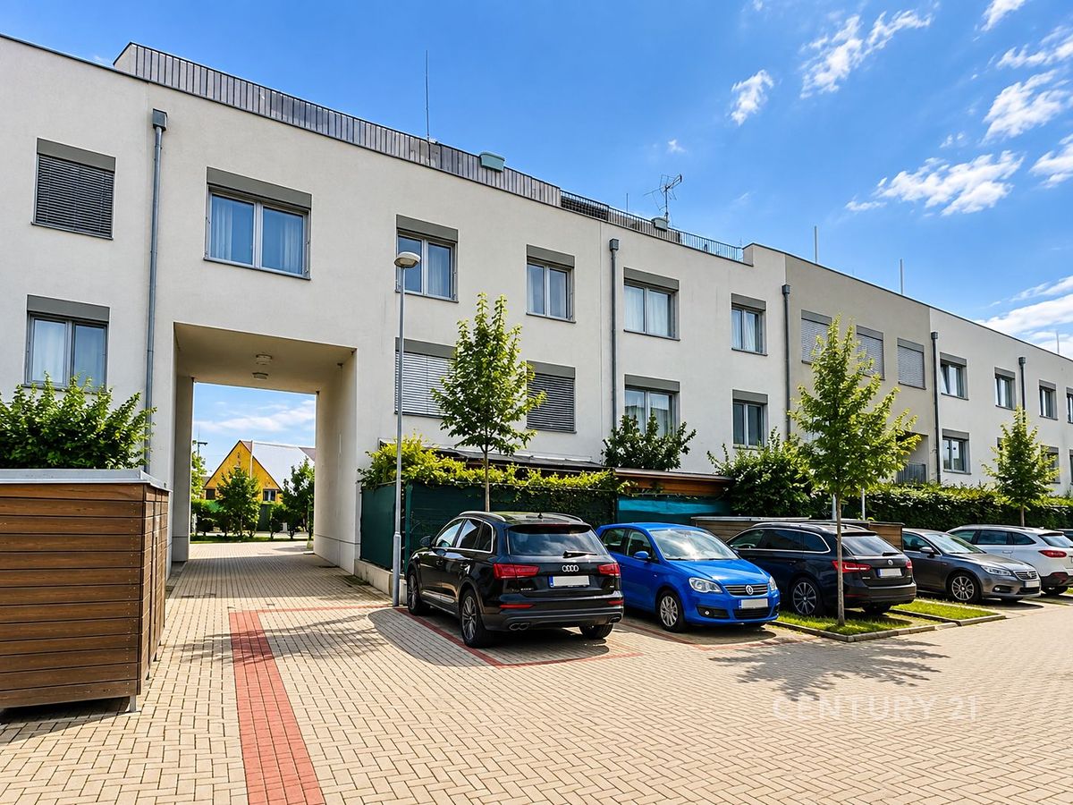 Pronájem bytu atypický 41 m² – fotografie 4