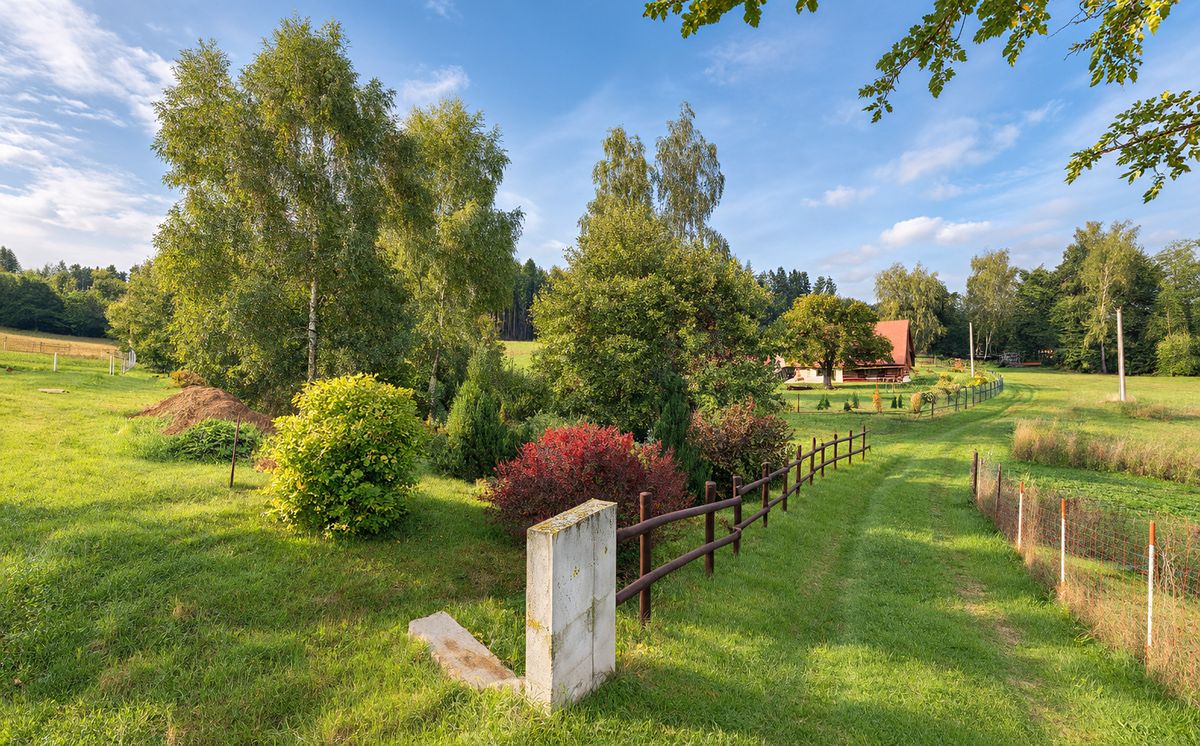 Prodej chaty 16 m², pozemek 1705 m² – fotografie 2