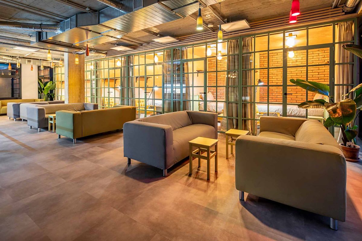 Pronájem bytu atypický 141 m² – fotografie 3