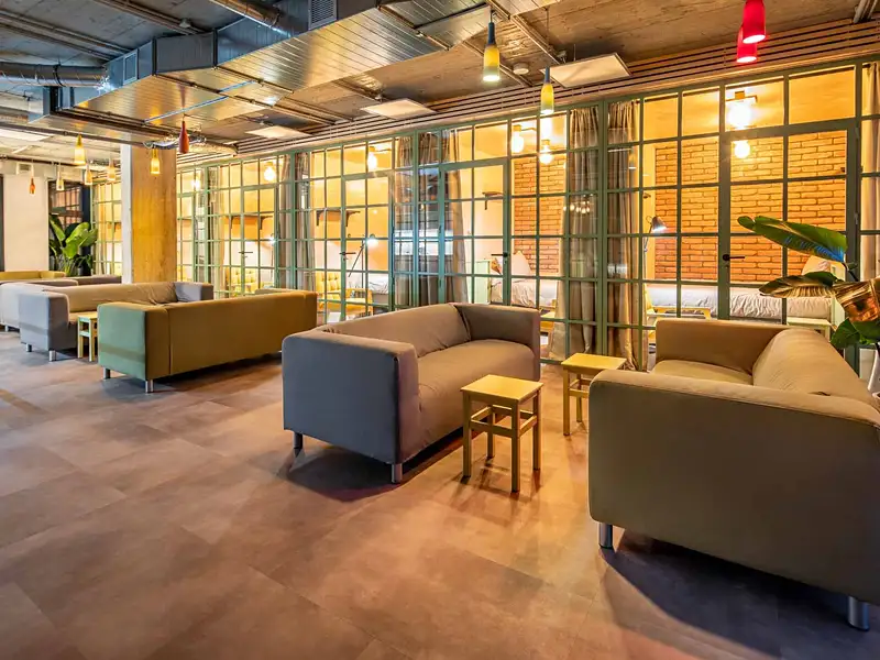 Pronájem bytu atypický 141 m², Praha – náhled fotky 3