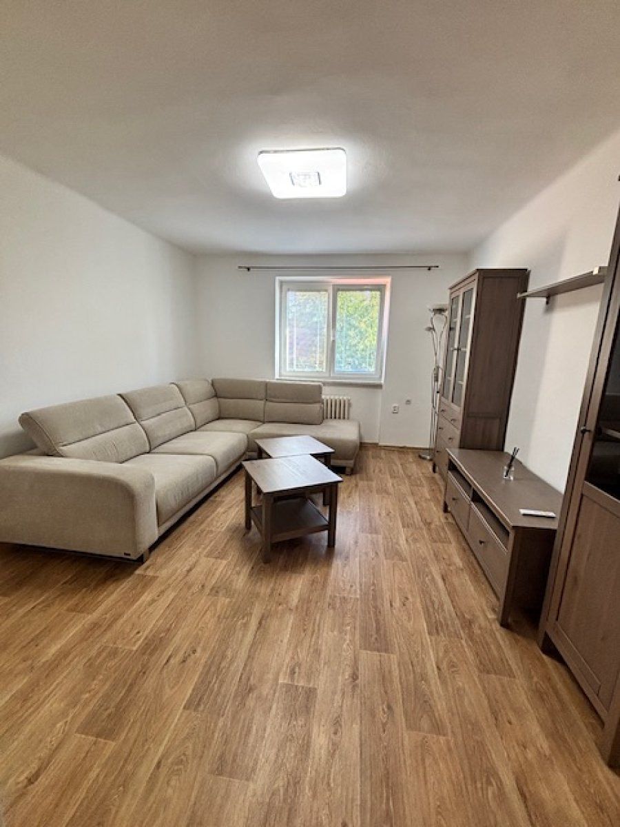 Pronájem bytu 2+1 65 m² – fotografie 2