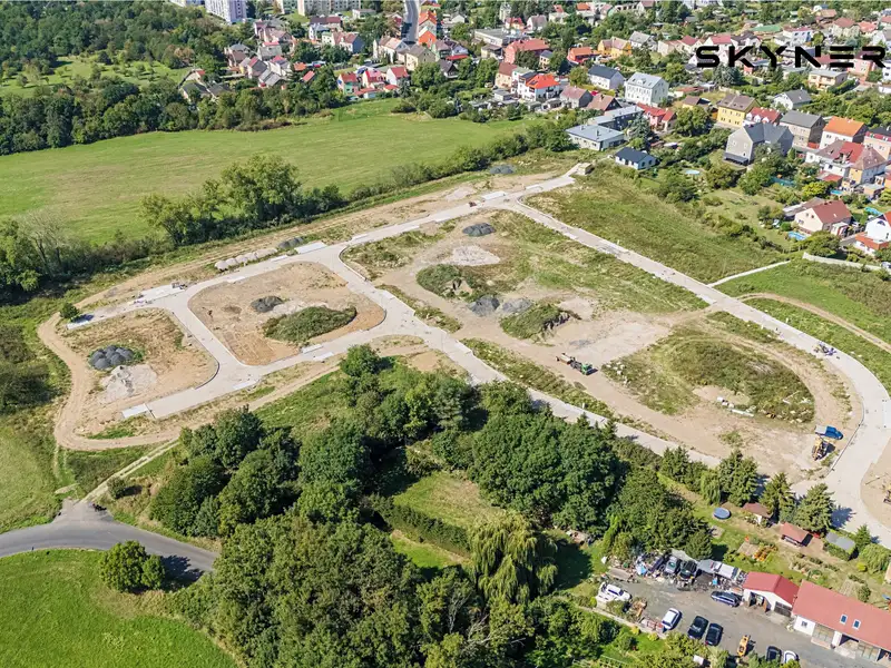 Prodej stavebního pozemku 826 m², Krupka – náhled fotky 3