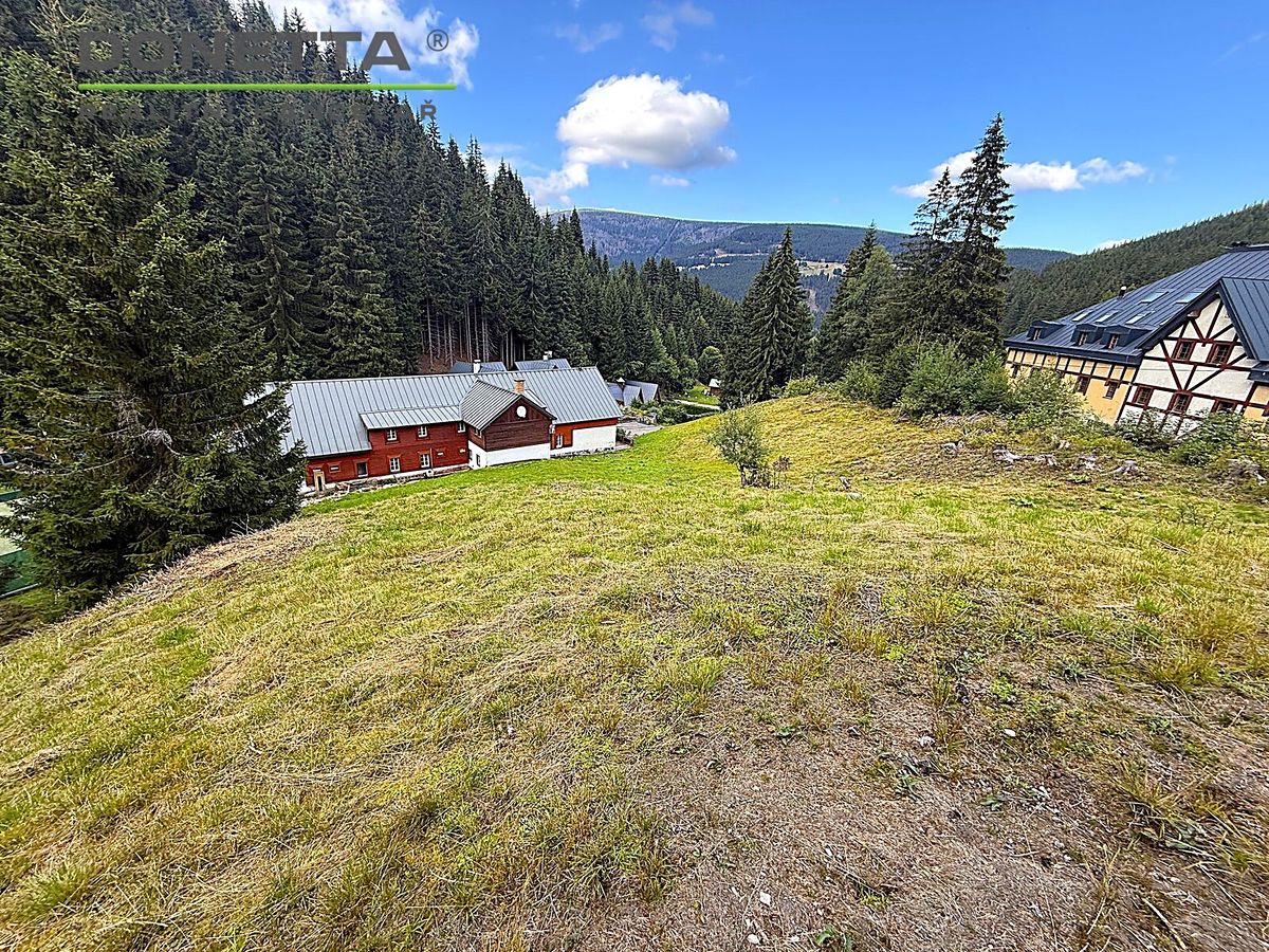 Prodej stavebního pozemku 3651 m²