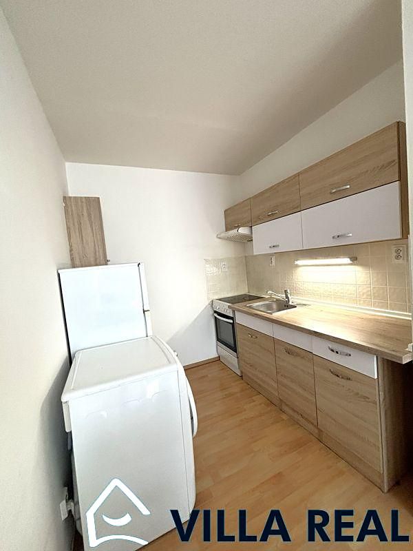 Pronájem bytu 2+kk 41 m² – fotografie 4