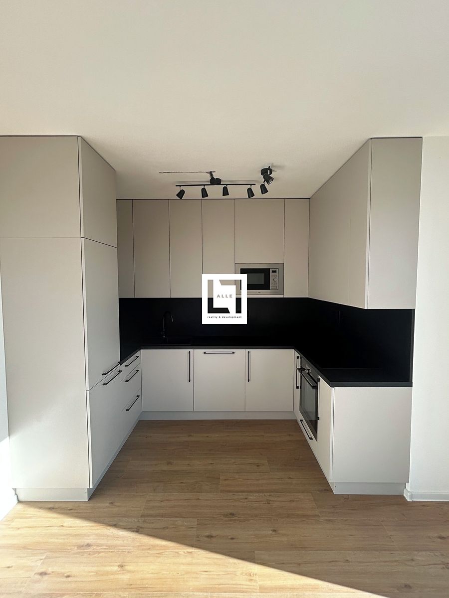 Pronájem bytu 3+kk 85 m² – fotografie 2