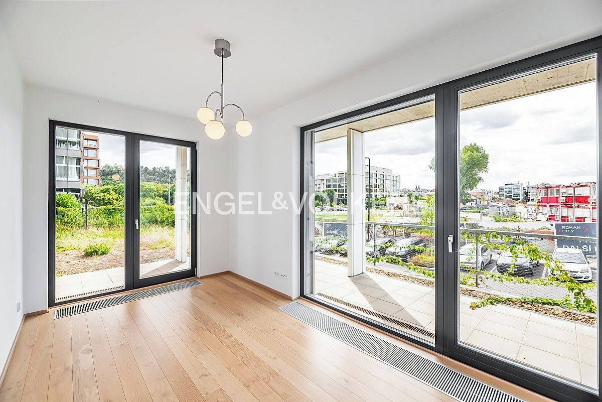 Pronájem bytu 2+kk 59 m² – fotografie 4