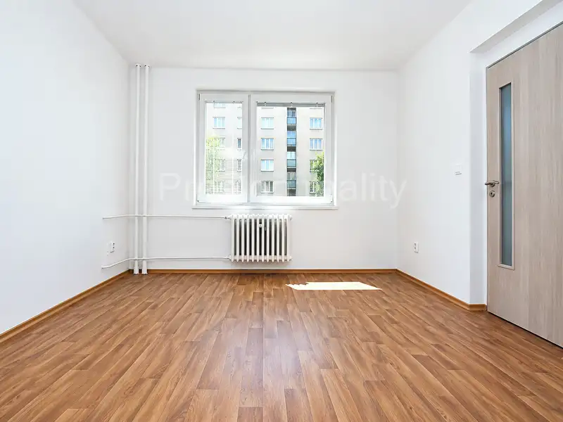Pronájem bytu 2+1 50 m², Pardubice – náhled fotky 2
