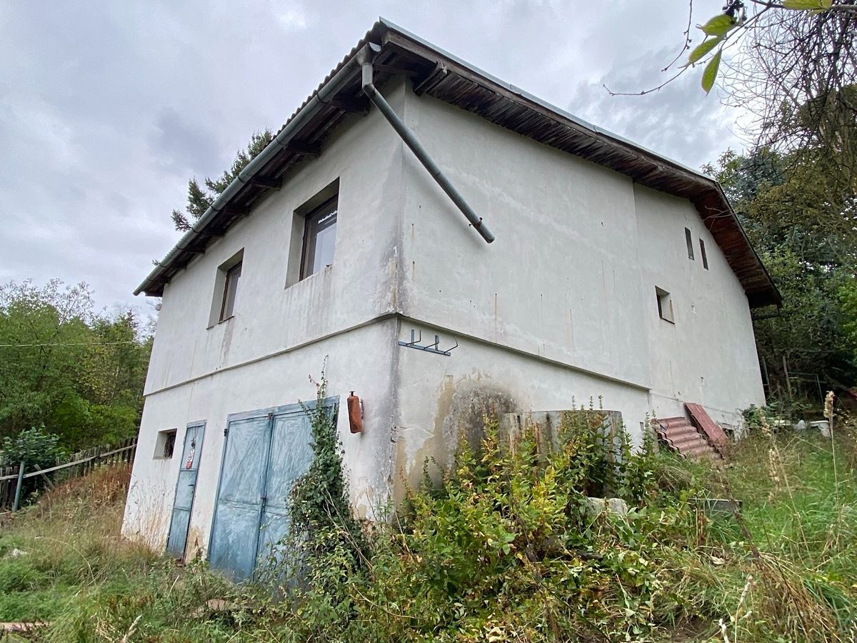 Prodej rodinného domu 200 m², pozemek 3609 m² – fotografie 5