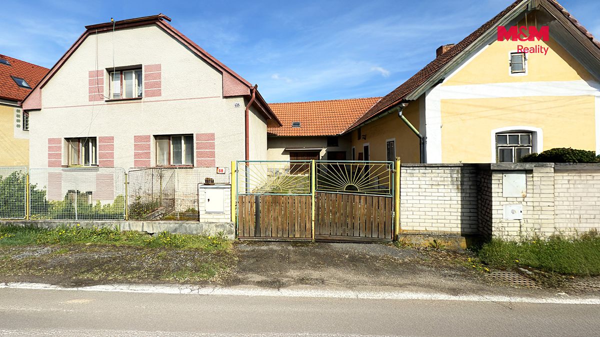 Prodej rodinného domu 214 m², pozemek 710 m² – fotografie 5
