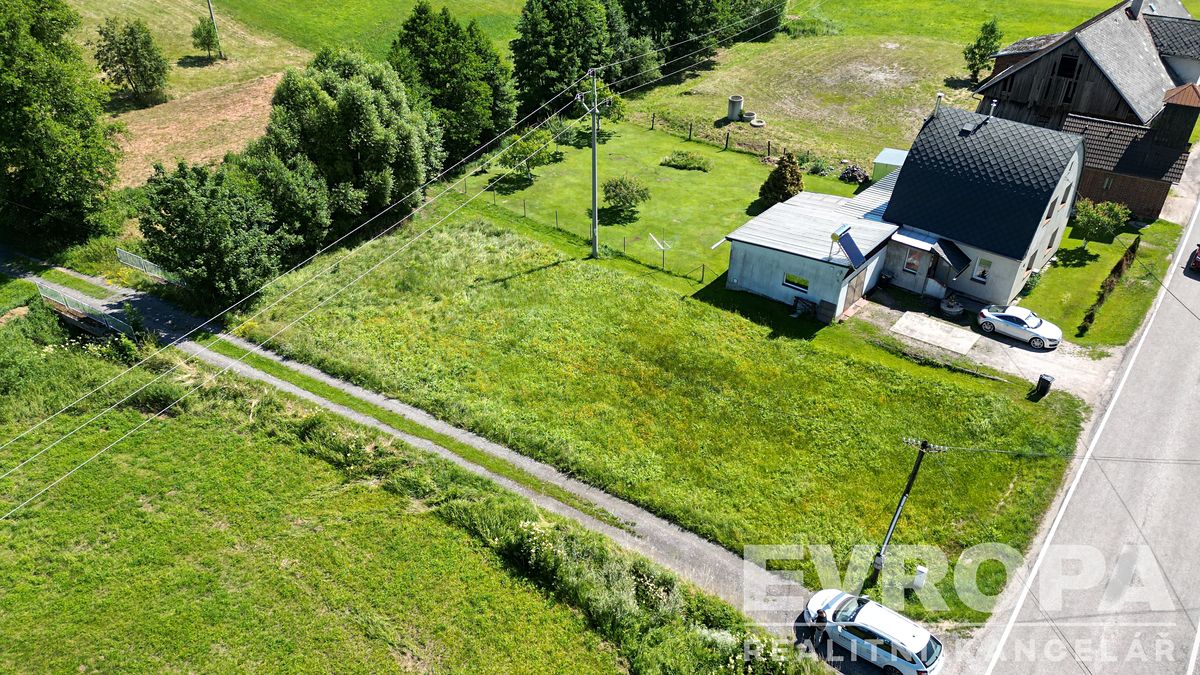 Prodej stavebního pozemku 811 m² – fotografie 3