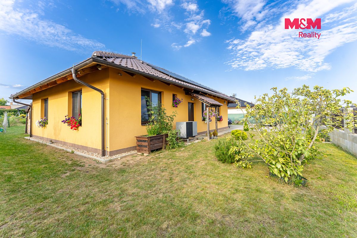 Prodej rodinného domu 105 m², pozemek 1138 m² – fotografie 3