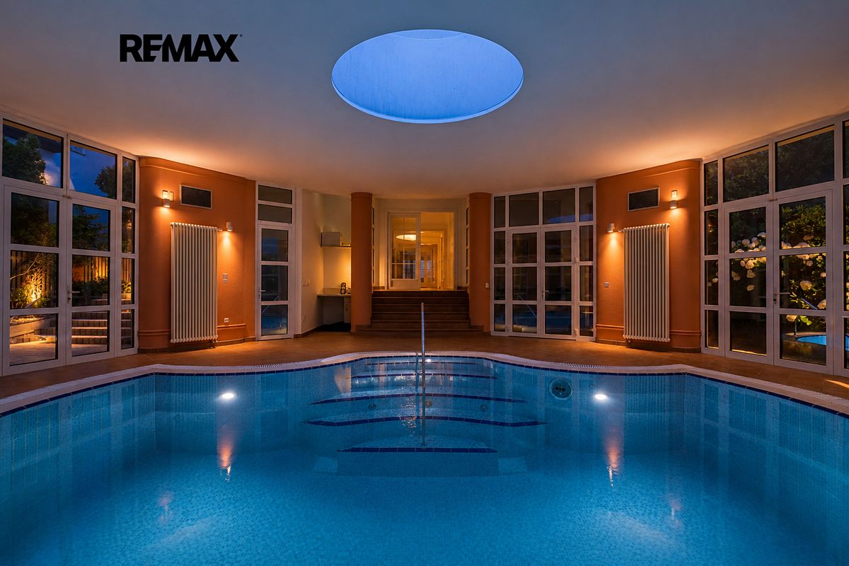 Prodej rodinného domu 507 m², pozemek 946 m² – fotografie 5