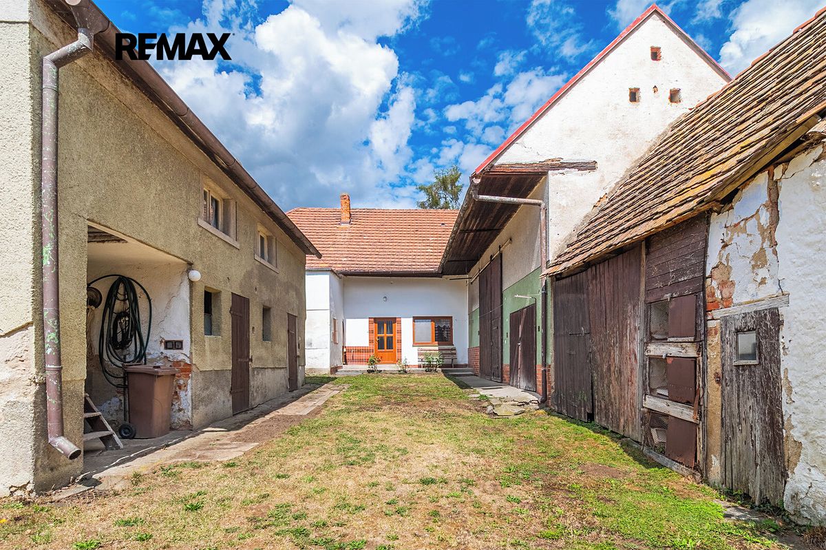 Prodej rodinného domu 93 m², pozemek 3355 m² – fotografie 2