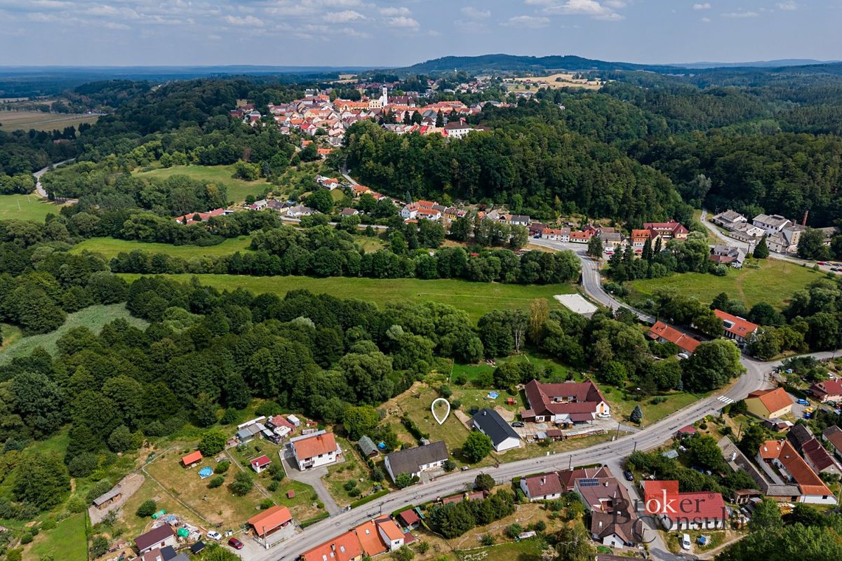 Prodej stavebního pozemku 938 m² – fotografie 3