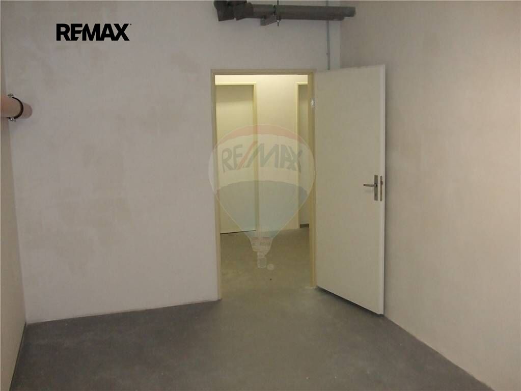 Pronájem skladového prostoru 16 m² – fotografie 3
