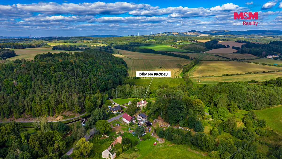 Prodej rodinného domu 192 m², pozemek 1410 m² – fotografie 3