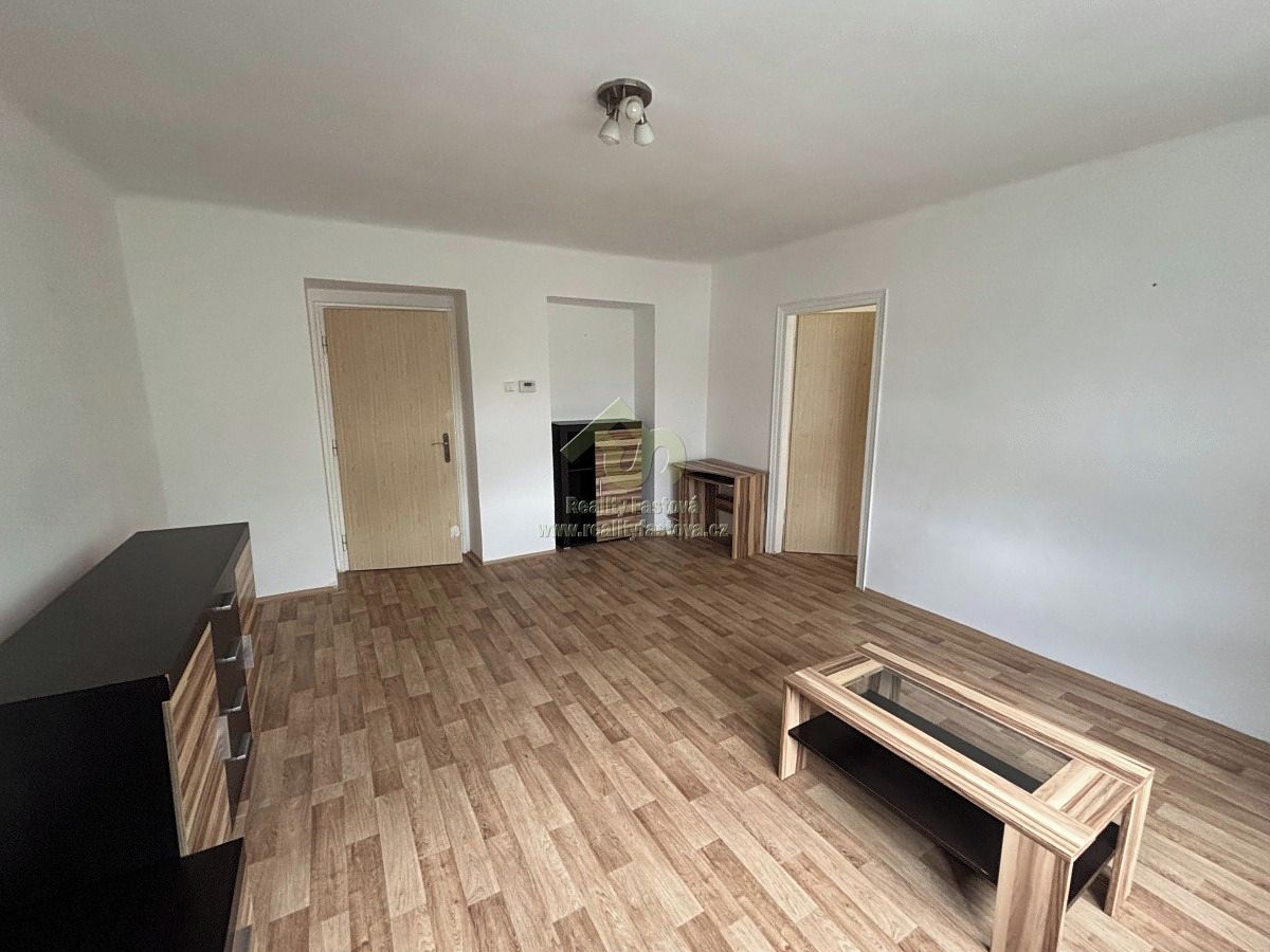Pronájem bytu 2+1 60 m² – fotografie 4