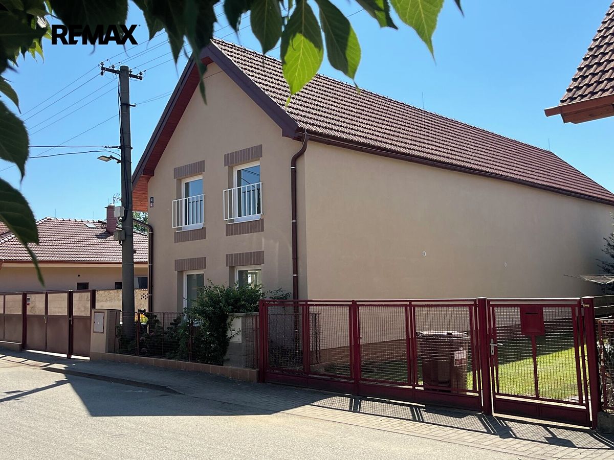 Prodej vícegeneračního domu 235 m², pozemek 380 m² – fotografie 4