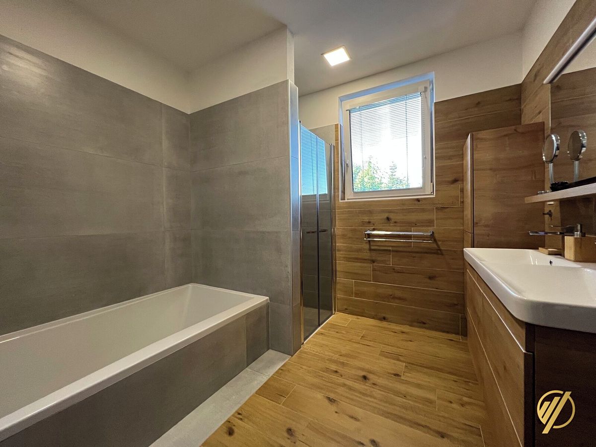 Pronájem rodinného domu 136 m², pozemek 1084 m² – fotografie 5