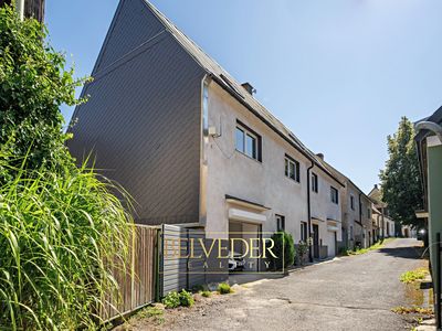 Prodej rodinného domu 250 m², pozemek 1009 m²
