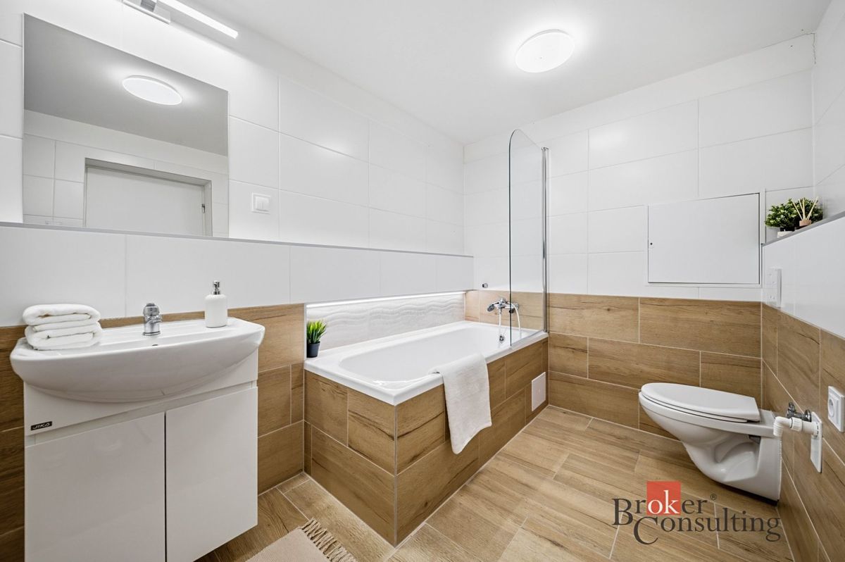 Prodej bytu 2+1 66 m² – fotografie 2