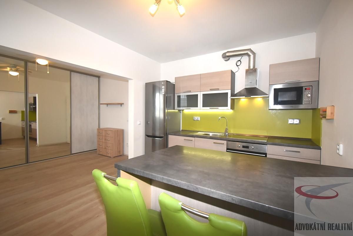 Pronájem bytu 1+kk 36 m²