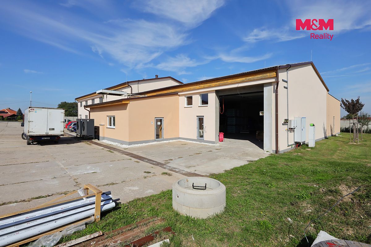 Prodej rodinného domu 1381 m², pozemek 7699 m² – fotografie 5
