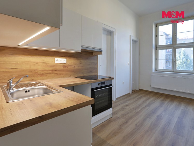 Квартира 4+1 в оренду, 105 м² (2 з 11)