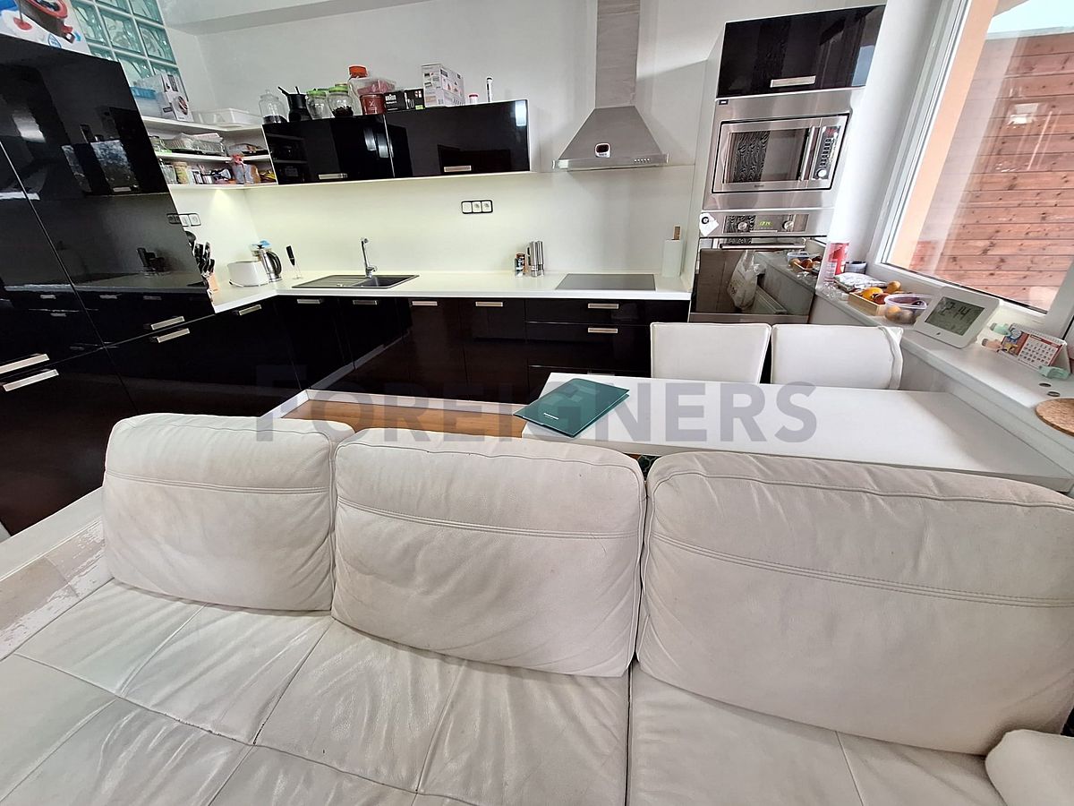 Pronájem bytu 2+kk 48 m² – fotografie 3