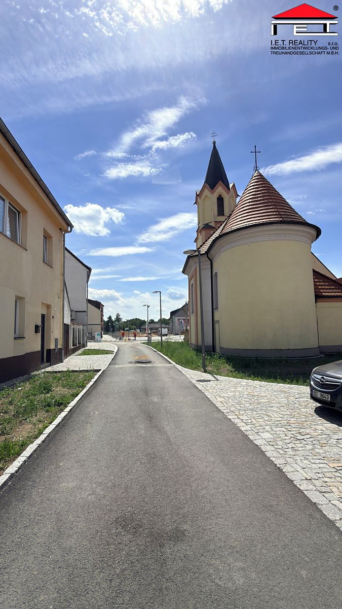 Prodej rodinného domu 303 m², pozemek 553 m² – fotografie 5
