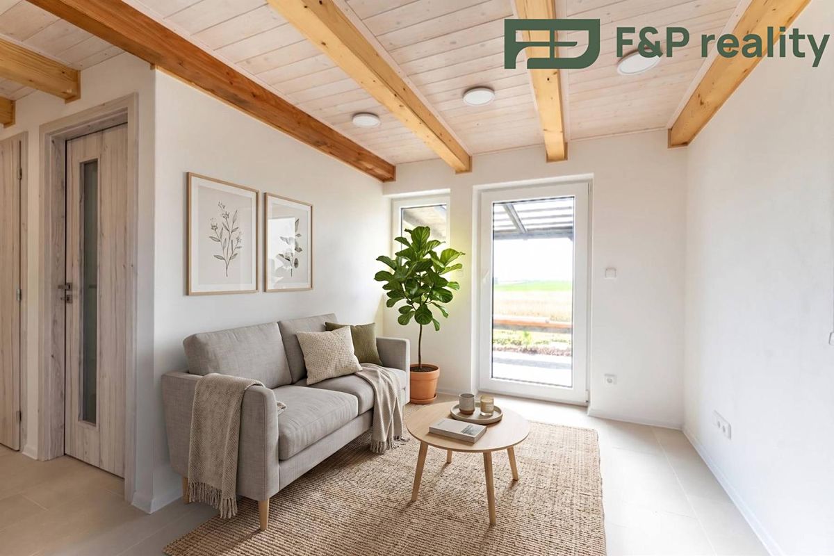 Prodej rodinného domu 57 m², pozemek 938 m² – fotografie 2