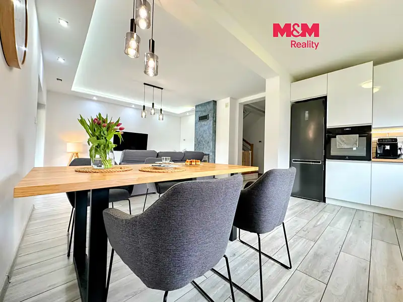 Prodej rodinného domu 180 m², pozemek 998 m², Petrovice u Karviné – náhled fotky 1