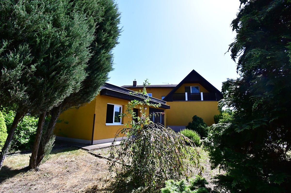 Prodej rodinného domu 170 m², pozemek 873 m² – fotografie 4