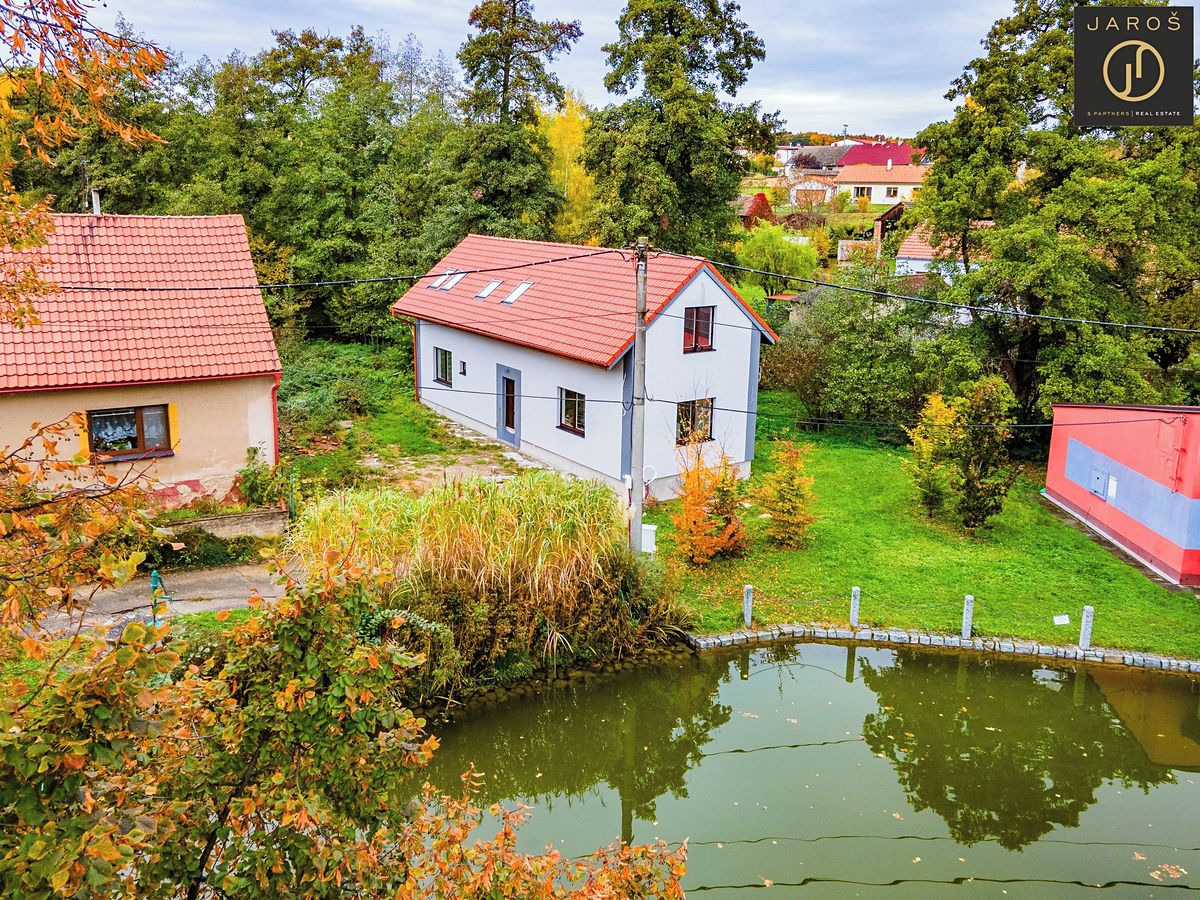Prodej rodinného domu 150 m², pozemek 243 m² – fotografie 3