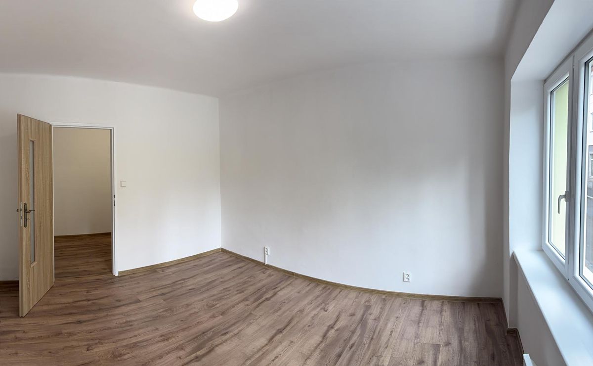 Pronájem bytu 2+1 55 m² – fotografie 4