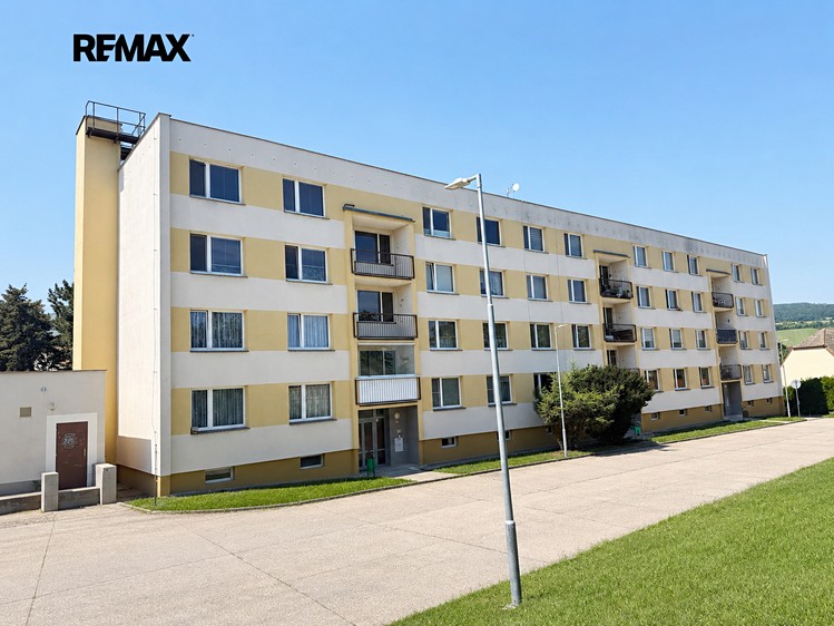 Prodej bytu 1+1, 34 m² (1 z 14)
